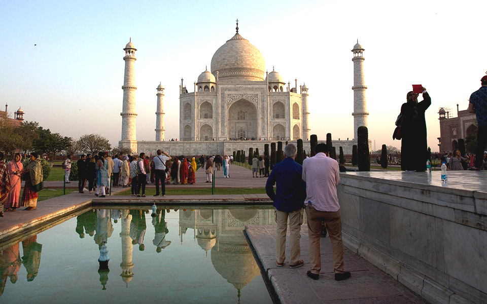 ταζ-μαχάλ-επί-τροχάδην-2323876