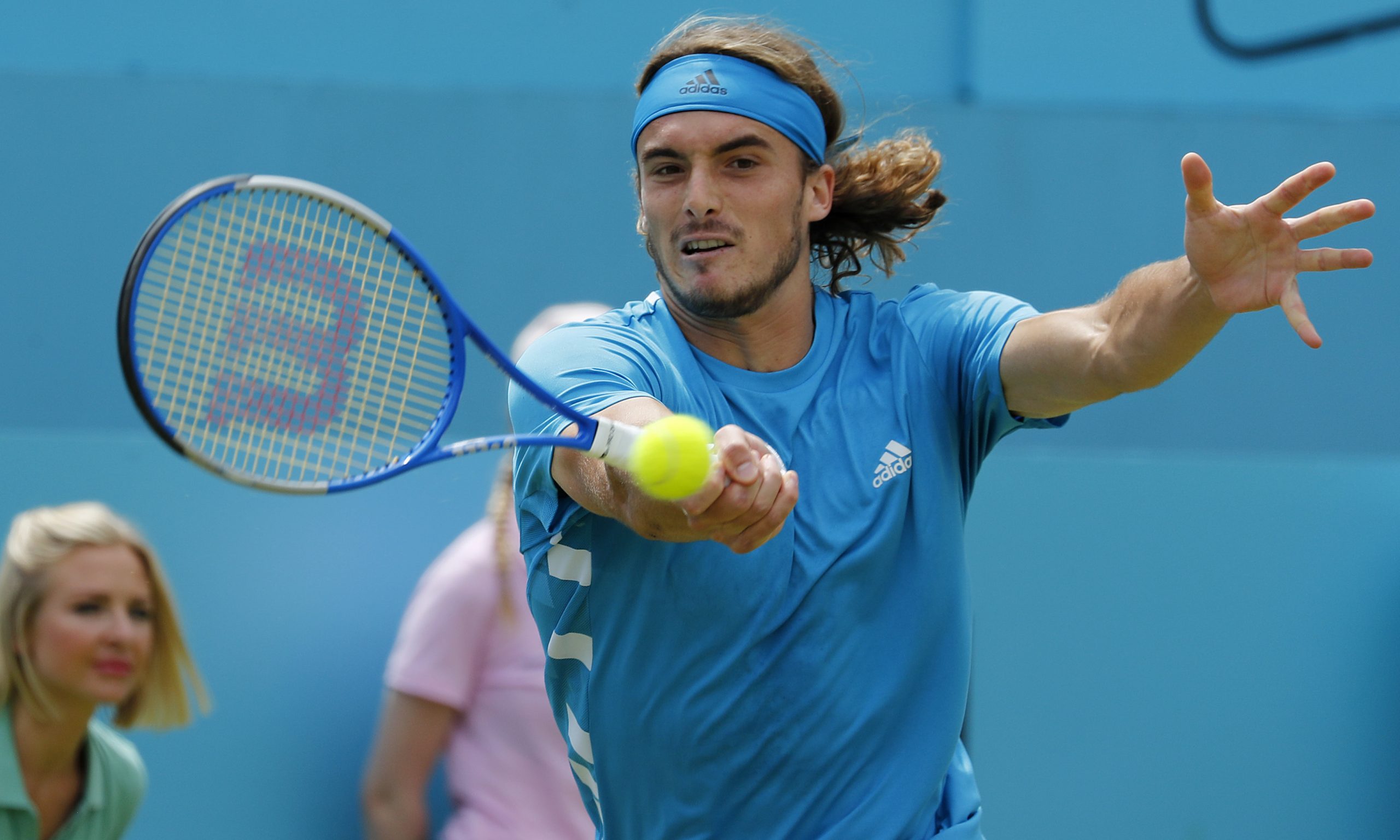 πρεμιέρα-με-το-δεξί-για-τσιτσιπά-στο-το-2323116