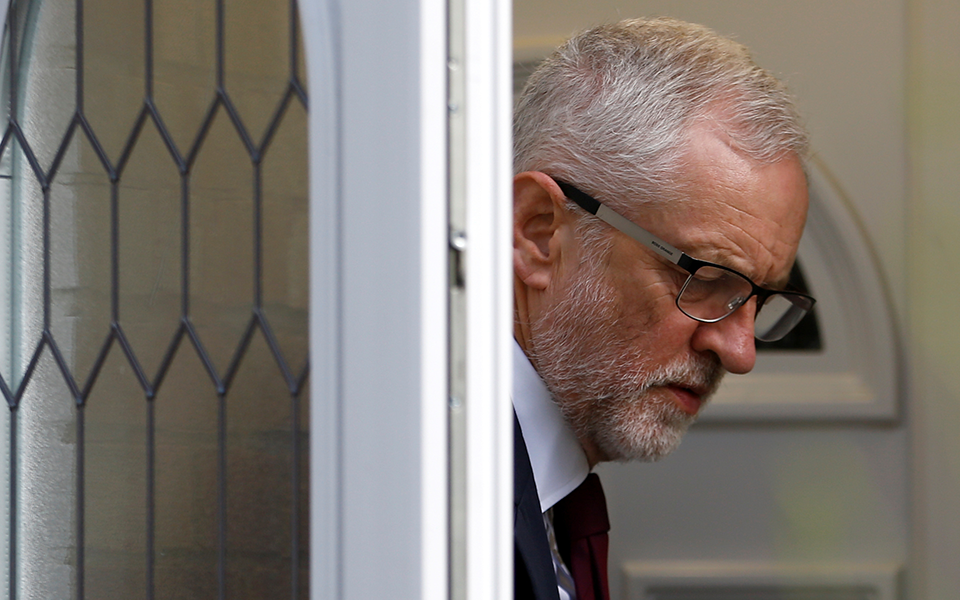 ο-κόρμπιν-ενθαρρύνει-τη-συμμετοχή-στη-2320188