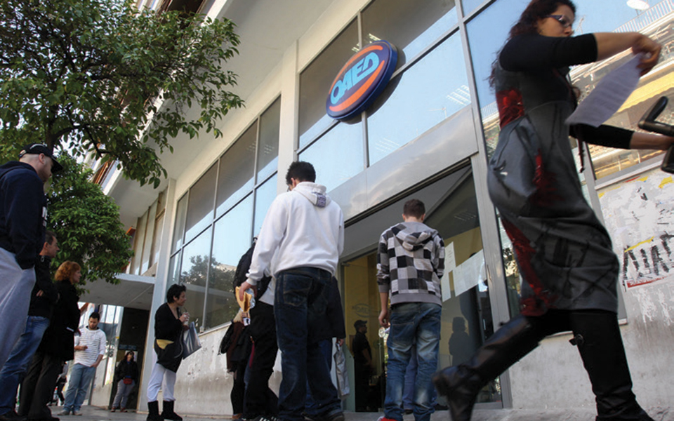 πρωταθλήτρια-ανεργίας-και-τον-φεβρ-2320617