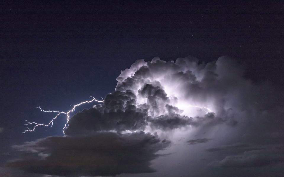 καιρός-1200-κεραυνοί-σε-χαλκιδική-και-θεσ-2321556