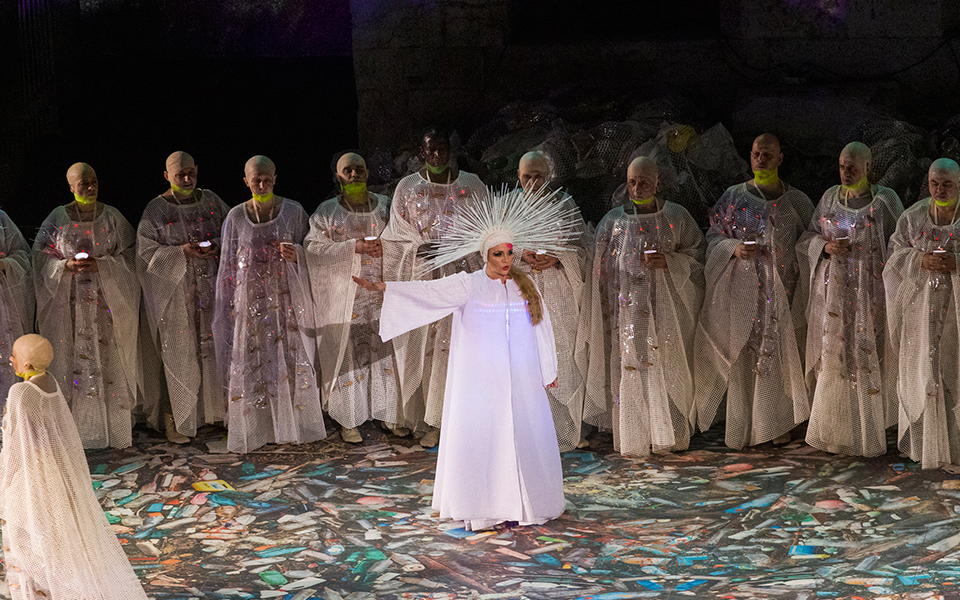 η-νόρμα-ως-αντικαταναλωτική-διαμ-2322220