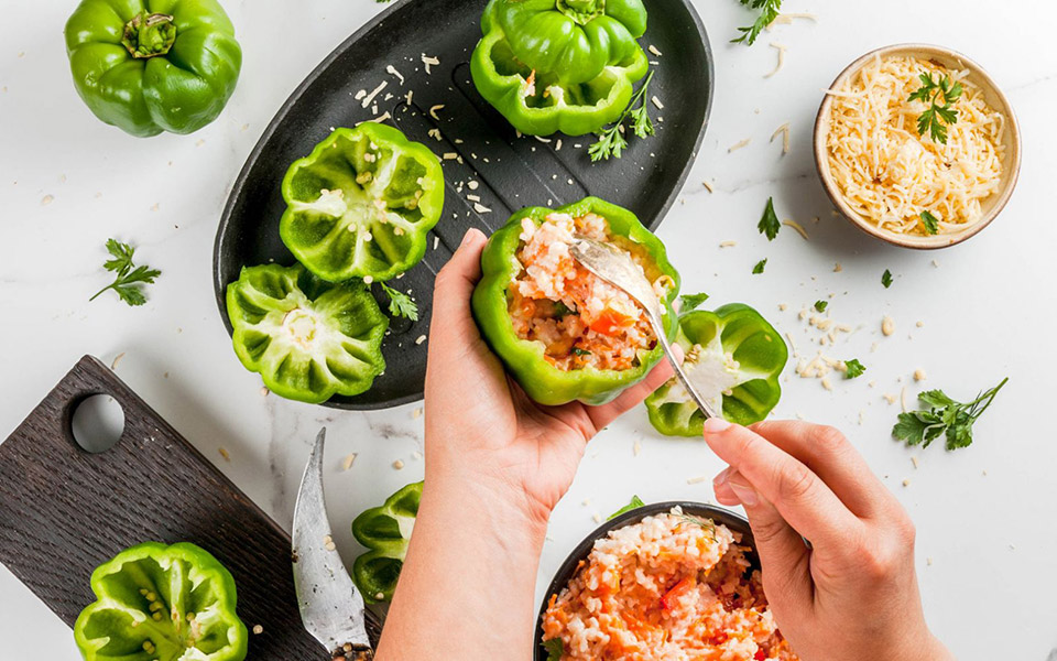 γεμίζοντας-λαχανικά-2323258