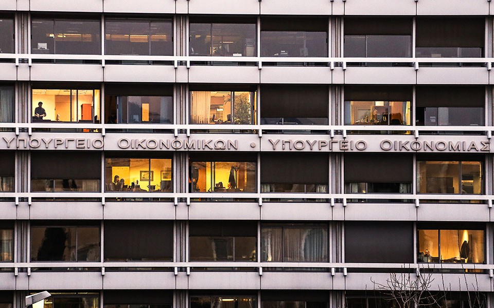 μεγάλη-και-στρεβλή-φορολόγηση-2324715