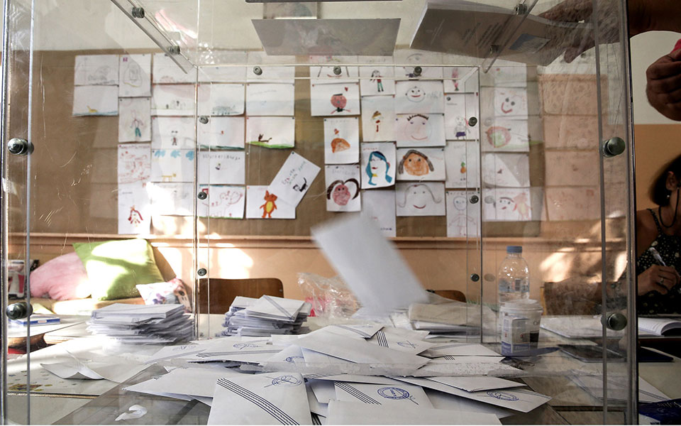 το-πολιτικό-διακύβευμα-της-επομένης-τ-2326505