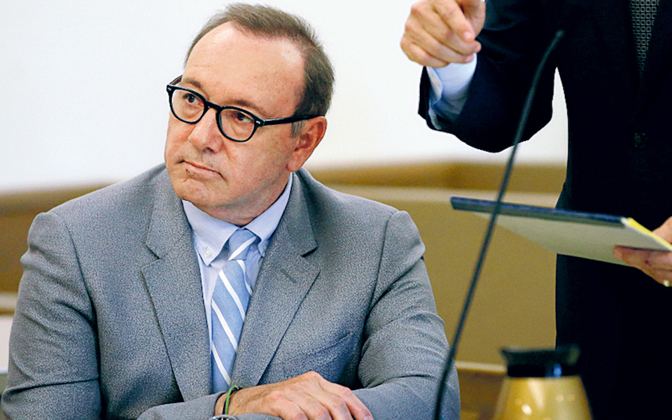 στο-αρχείο-η-υπόθεση-του-κέβιν-σπέισι-2328896