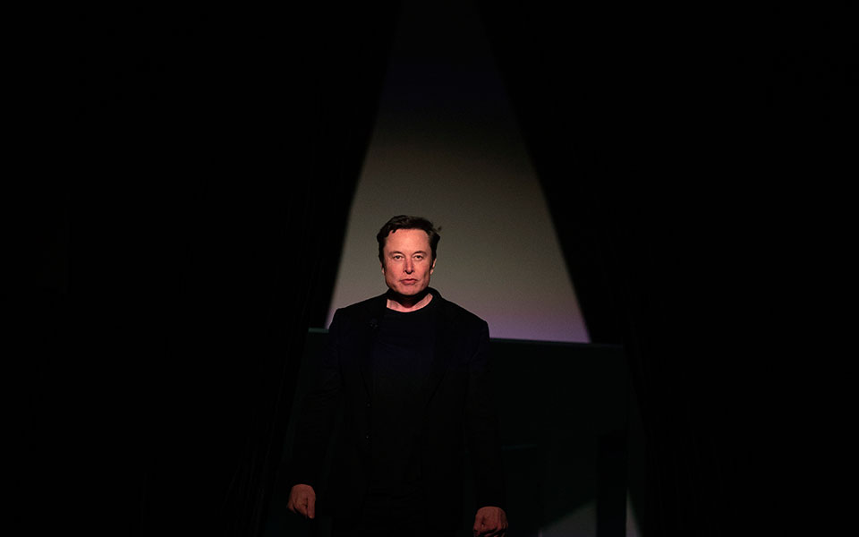 το-πλάνο-του-για-σύνδεση-του-ανθρώπινο-2328631