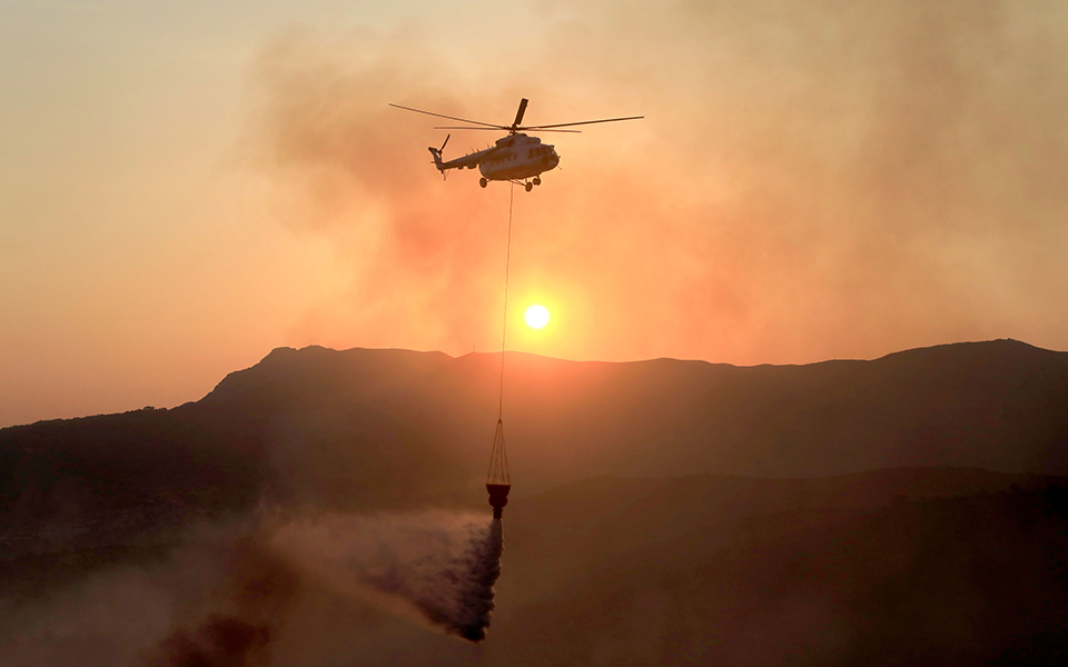 σε-ύφεση-η-φωτιά-στην-εύβοια-2326581