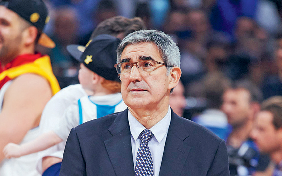 μπάσκετ-αργοσβήνουν-τα-πρωταθλήματα-2328025