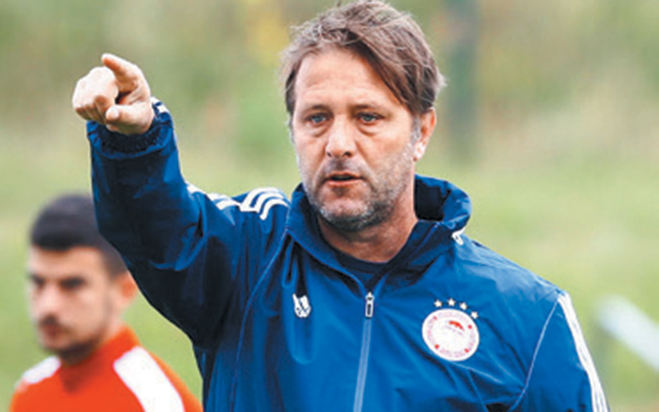 tεστάρει-το-ρόστερ-του-και-περιμένει-ο-μ-2325738