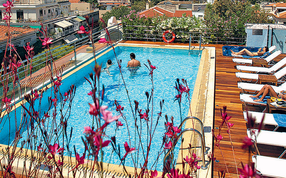 μείωση-τουριστικών-αφίξεων-τον-μάιο-2326381