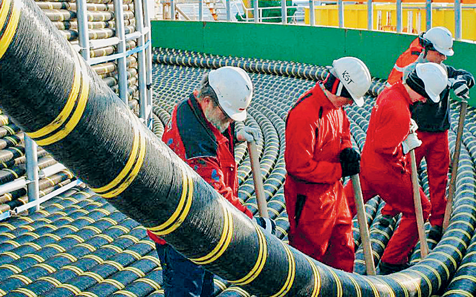 φρένο-στον-διαγωνισμό-αδμηε-για-δια-2326118