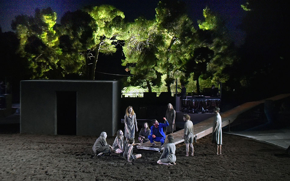 η-επίδαυρος-κυλίστηκε-στη-βία-2330541