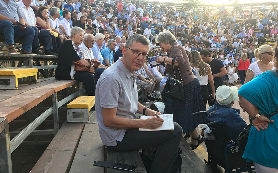 τι-είδε-στην-ελλάδα-του-συριζα-ο-ελβετό-2326524