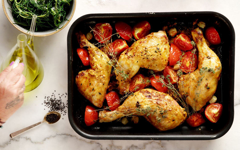 κοτόπουλο-στον-φούρνο-με-ντομάτα-σκόρ-2329360