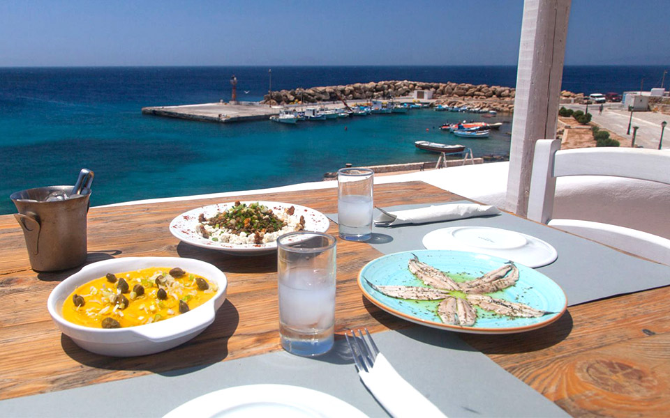 στην-αυλή-της-δονούσας-2330375