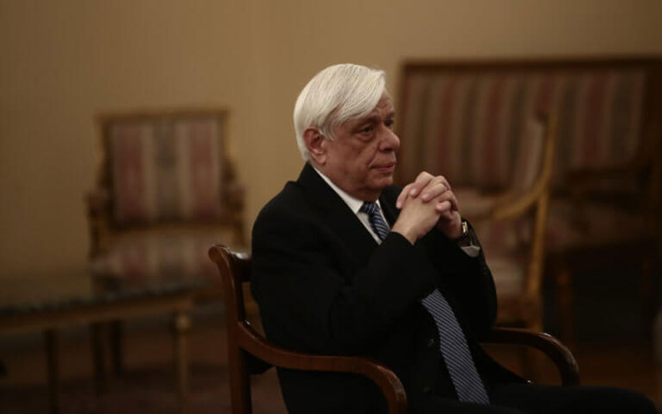 επέστρεψε-ανυπόγραφα-τα-διατάγματα-γ-2327940