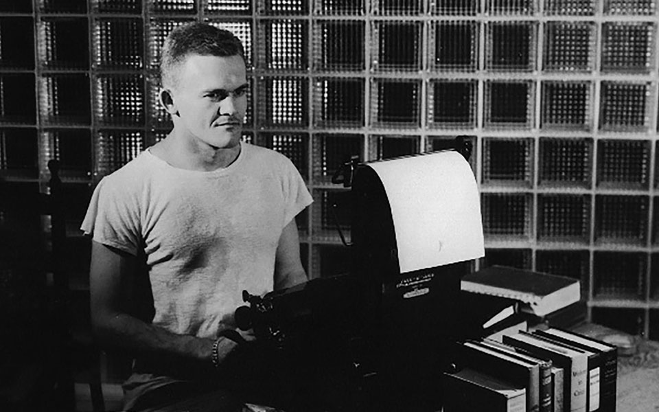 οι-νύχτες-των-μικρών-μαχαιριών-2330038