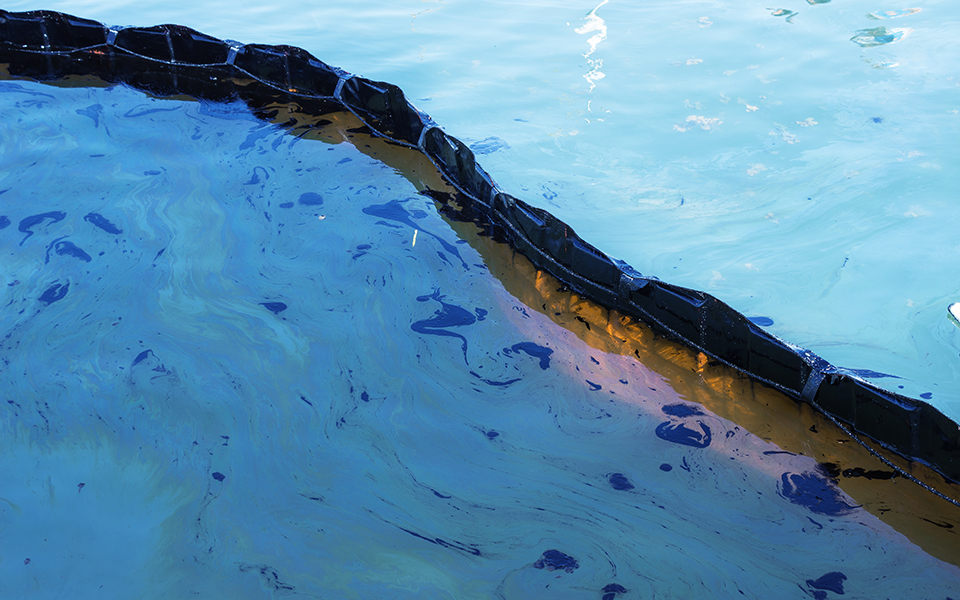 διέρρευσαν-12-000-λίτρα-πετρέλαιο-στον-ατλ-2328890