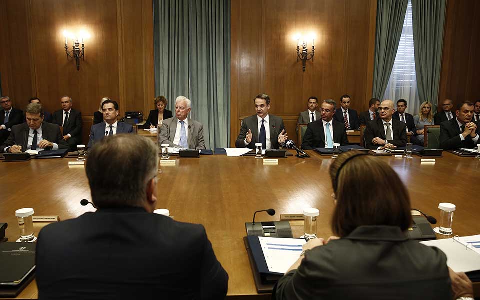 κυρ-μητσοτάκης-στο-υπουργικό-aπόλυτη-ε-2327249