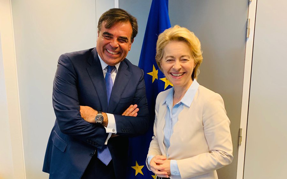 το-παζλ-της-νέας-σύνθεσης-της-κομισιόν-2331957