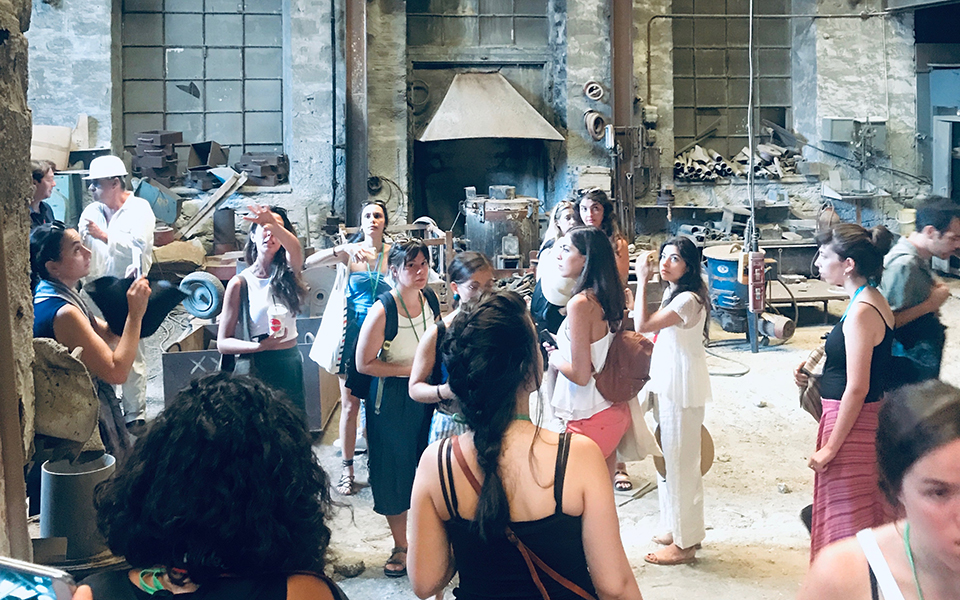 ζωντανεύοντας-ερειπωμένα-κτίρια-σ-2332738