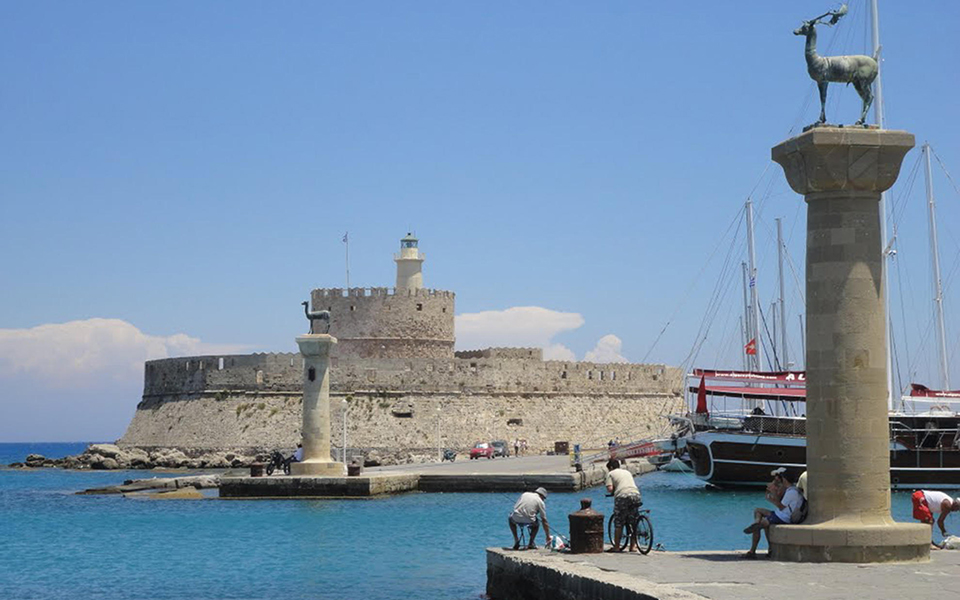 ρόδος-πάνω-από-100-πτήσεις-το-σάββατο-στο-2333275