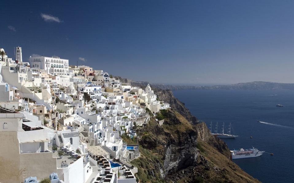 μύκονος-και-σαντορίνη-πρωταγωνιστού-2333397
