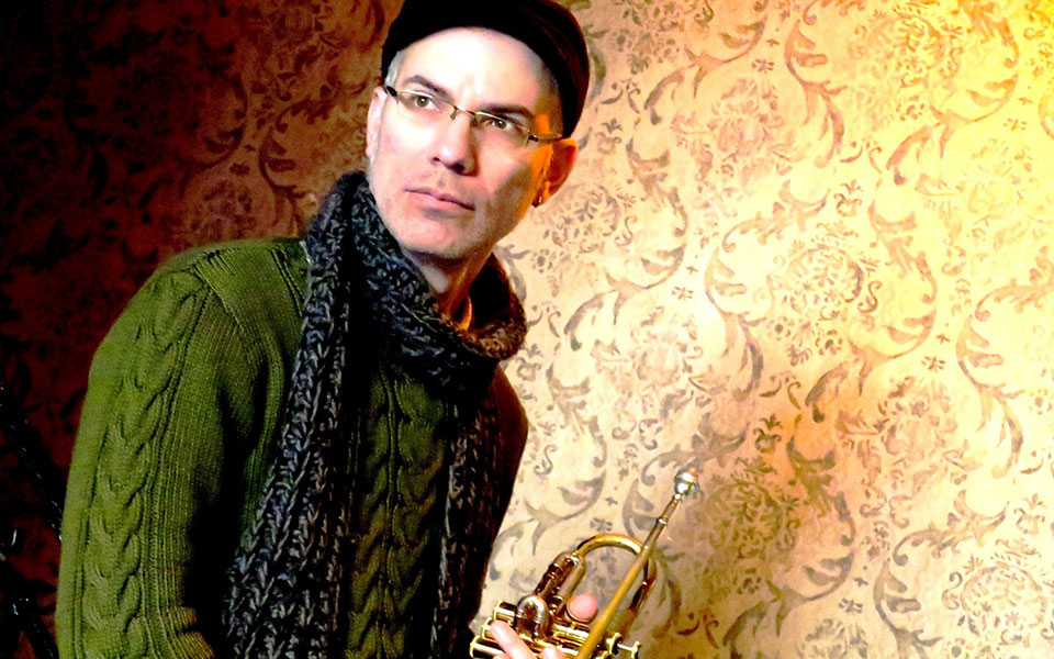 ενα-εικοσιτετράωρο-με-τον-τρομπετίστ-2332186