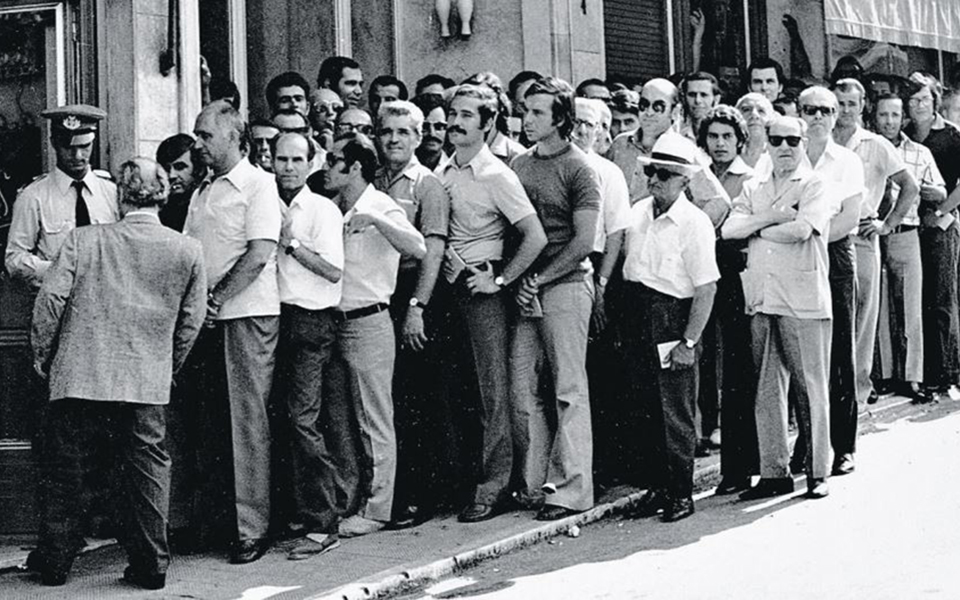 νέο-καθεστώς-και-δημοψήφισμα-2331314