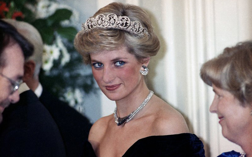 η-ζωή-της-λαίδης-νταϊάνα-στο-μπρόντγου-2333471