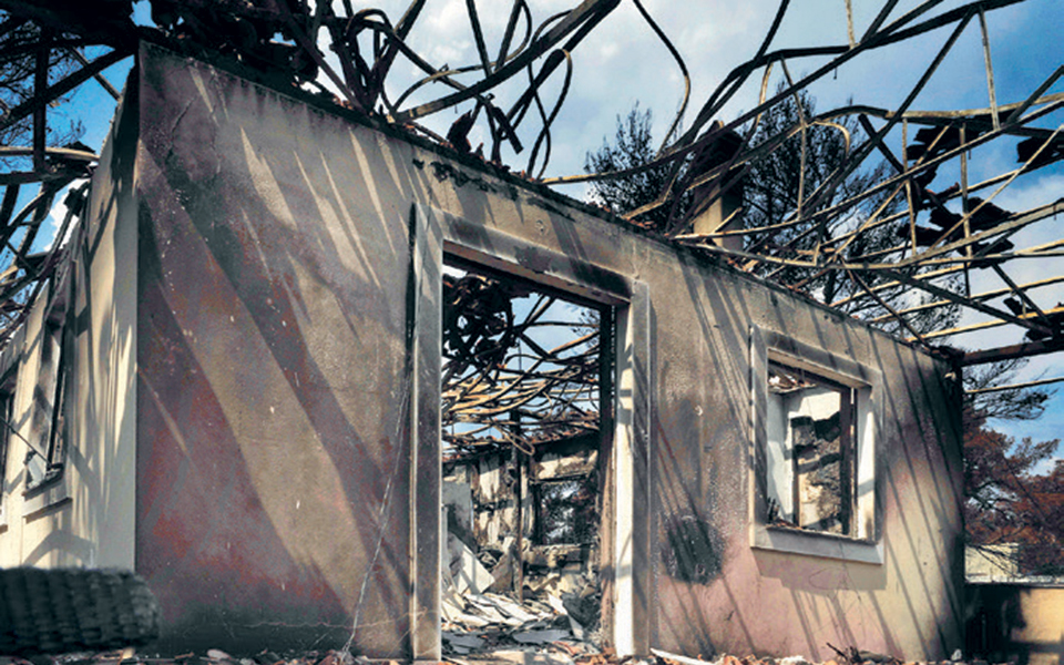 ενα-οδοιπορικό-στο-μάτι-σε-μια-συγκλον-2334060