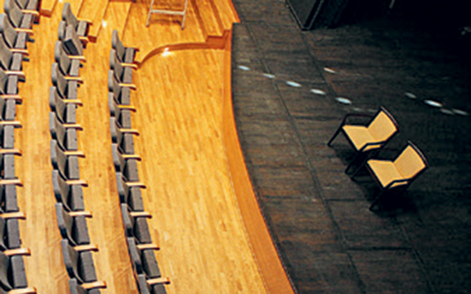 θεατρικός-κορεσμός-αλλά-πάντα-κάτι-κα-2333752