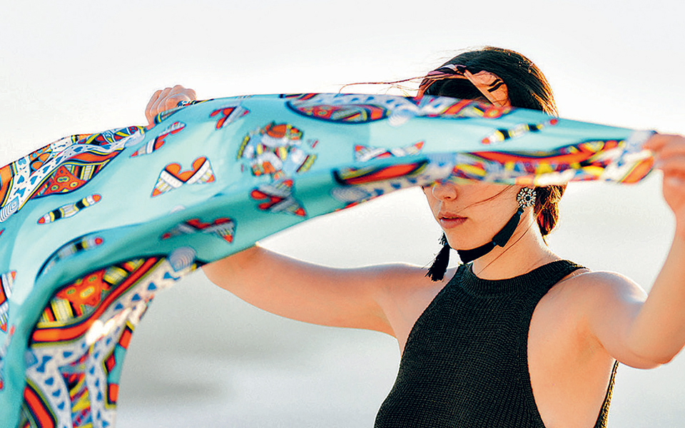 ενα-μαντίλι-διαδικτυακό-2334054