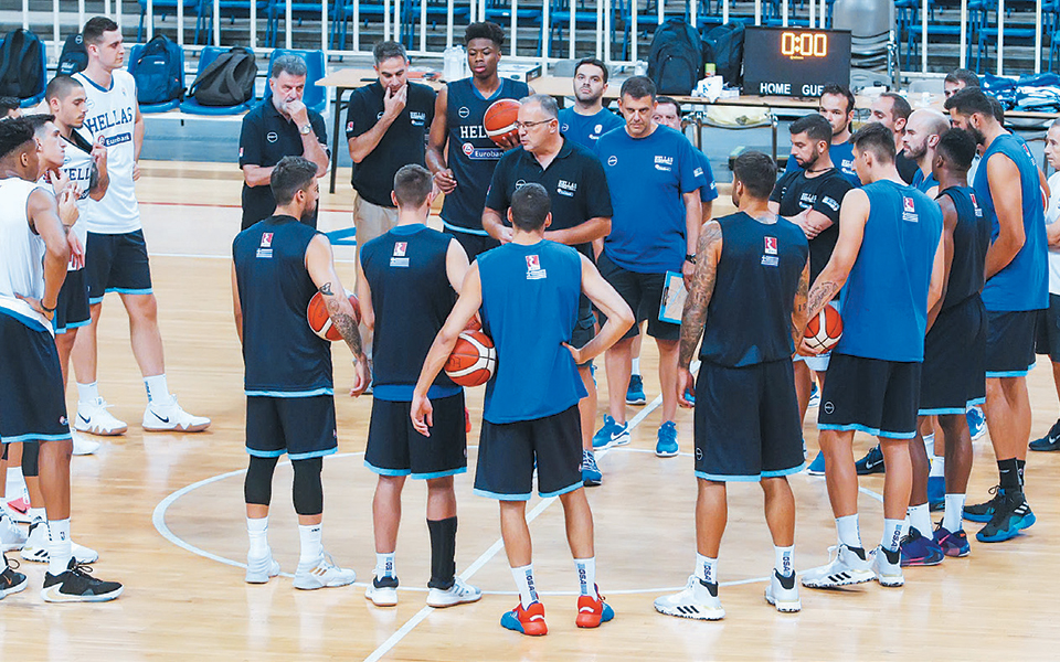 μπάσκετ-το-κρίσιμο-μοντάρισμα-2331773