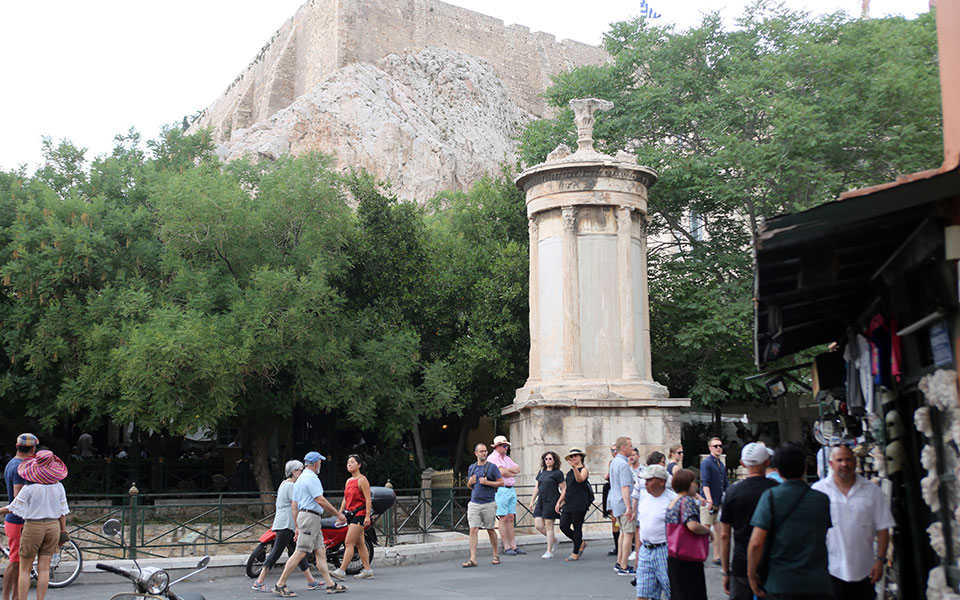 περίπατος-στα-στέκια-της-παλιάς-πλάκα-2334097