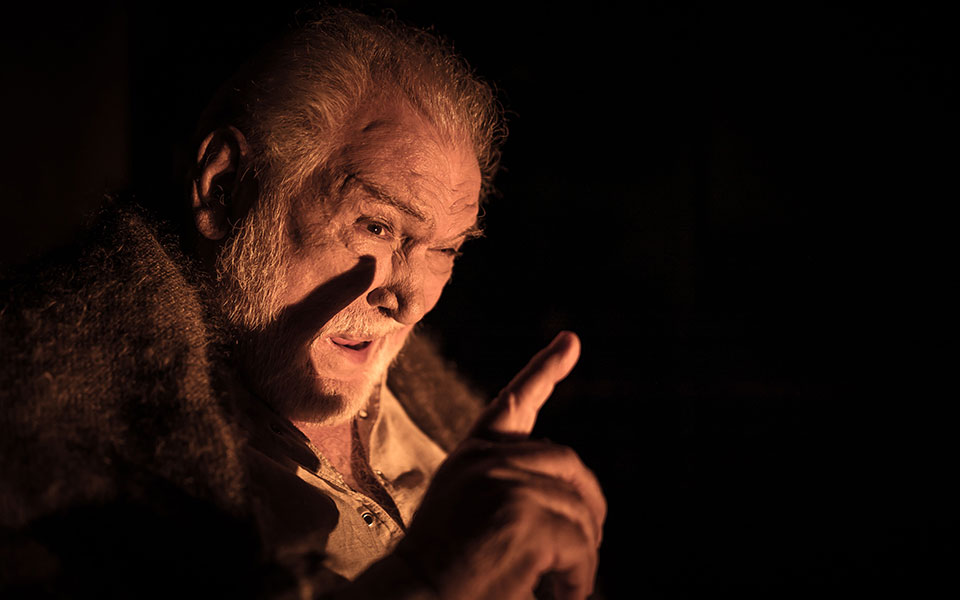 tσέχοφ-σαίξπηρ-και-ένας-ωνάσης-που-τα-θ-2333315