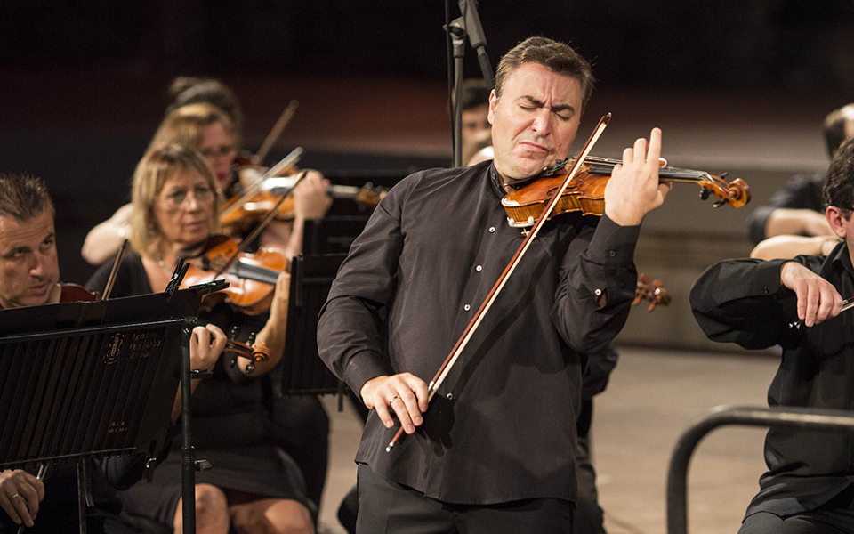 καθηλωτικός-ο-βενγκέροφ-στο-κοντσέρτ-2331186