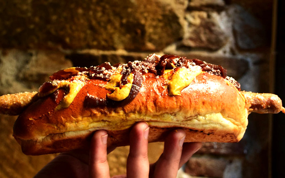 django-μπέργκερ-και-παγωτό-στην-ερμούπολη-2332565