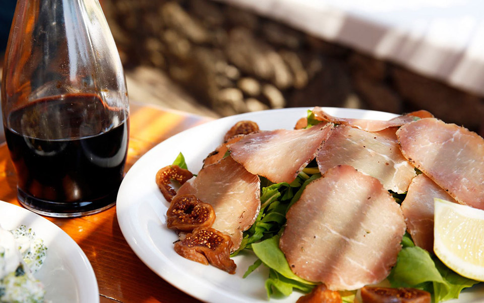 ταβέρνα-φωκός-νόστιμο-καλοκαίρι-στο-ν-2332559