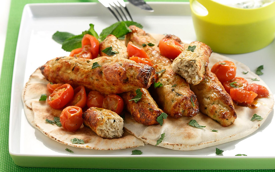 κεμπάπ-γαλοπούλας-με-ψητά-ντοματίνια-2335140