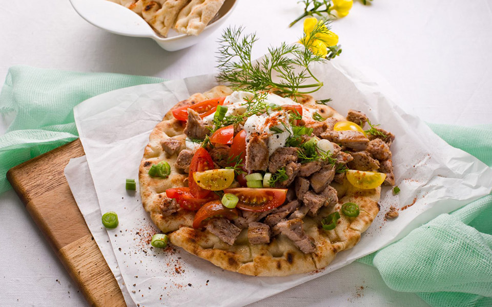 ελαφρύ-σουβλάκι-με-ψαρονέφρι-ντοματί-2331809