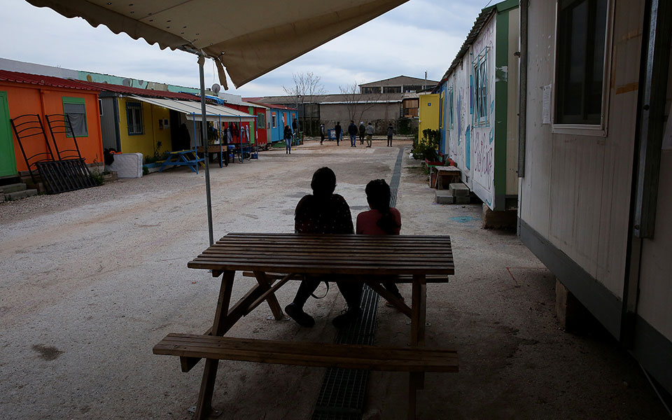 σήμα-κινδύνου-για-ασυνόδευτoυς-ανηλίκ-2335073