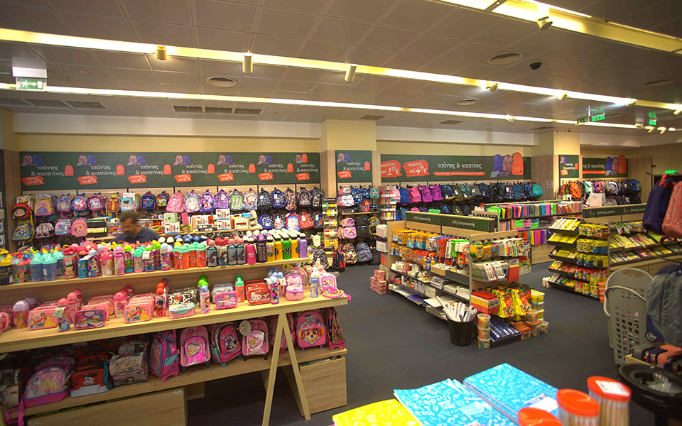 φέτος-για-τα-σχολικά-επιλέγεις-public-και-κε-2334512