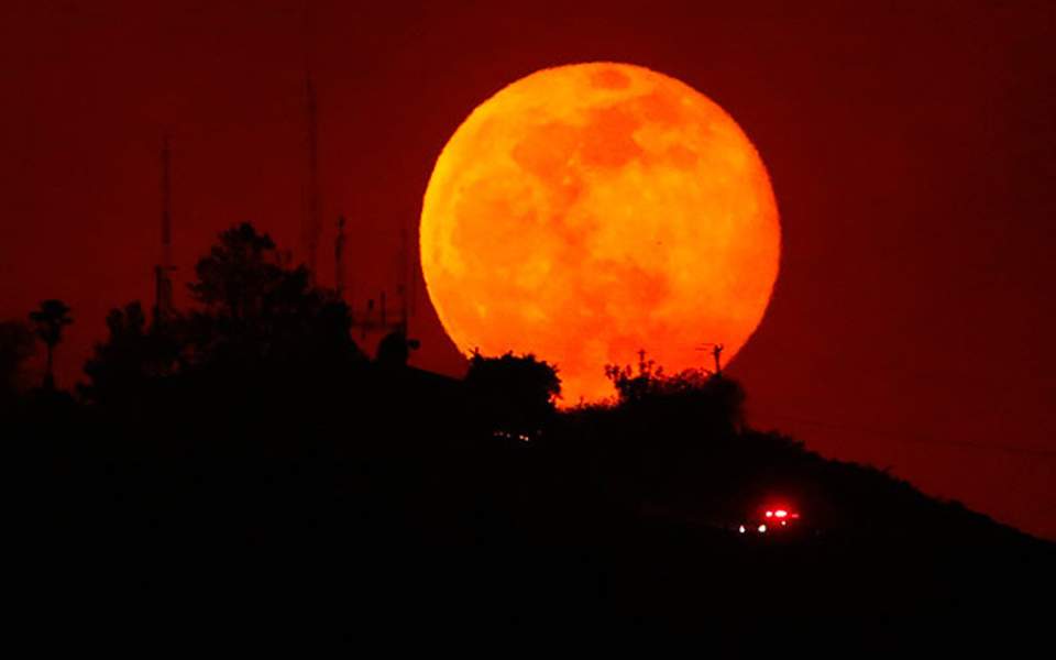 μικρότερο-το-φεγγάρι-στη-φετινή-παν-2332886