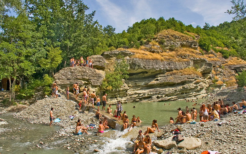 ροκ-πάρτι-πλάι-στο-ποτάμι-2331047
