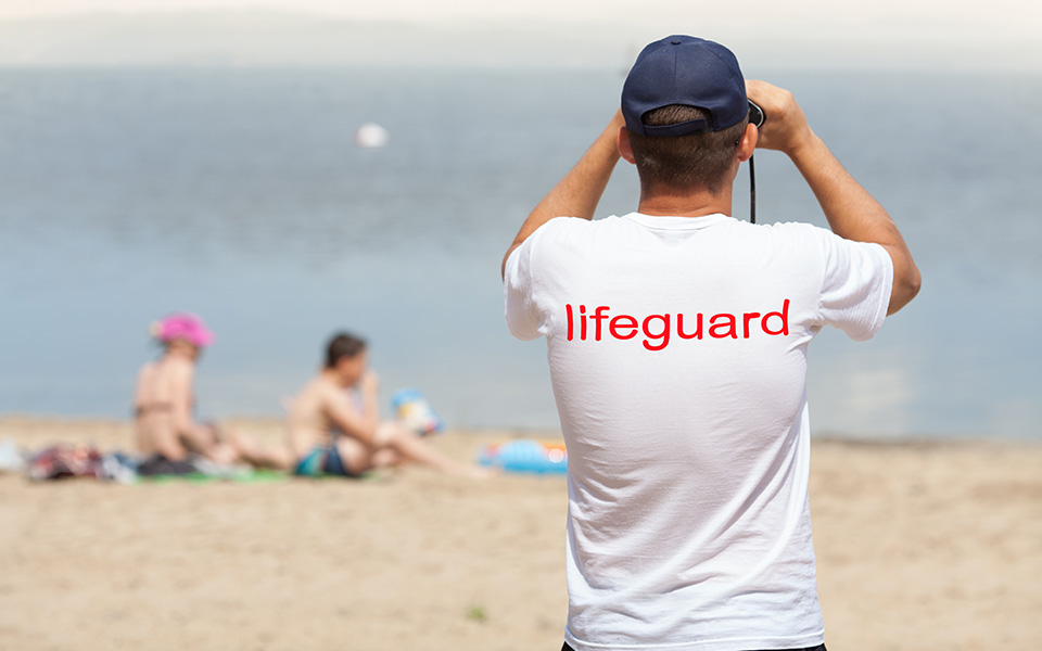 ναυαγοσώστες-έσωσαν-λουόμενη-που-είχ-2334124