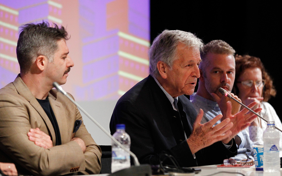 κώστας-γαβράς-ο-βαρουφάκης-με-άφησε-να-2339697