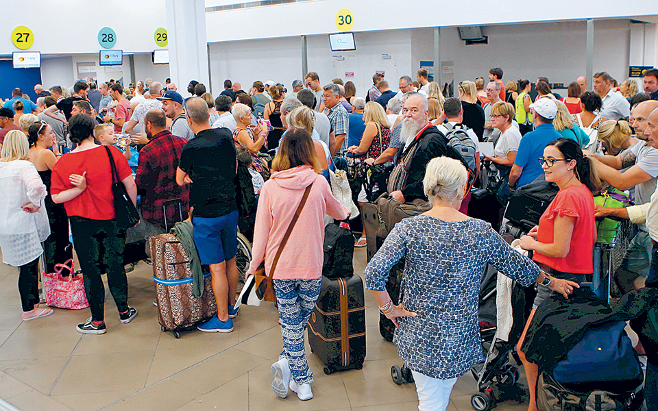 ισχυρό-πλήγμα-στα-ελληνικά-ξενοδοχεί-2338908