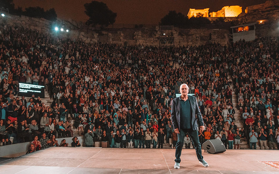 στο-μουσείο-του-τζον-κλιζ-2338957